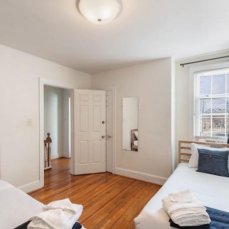 3Br Colonial House With Parking By Cozysuites Alexandria Exterior foto